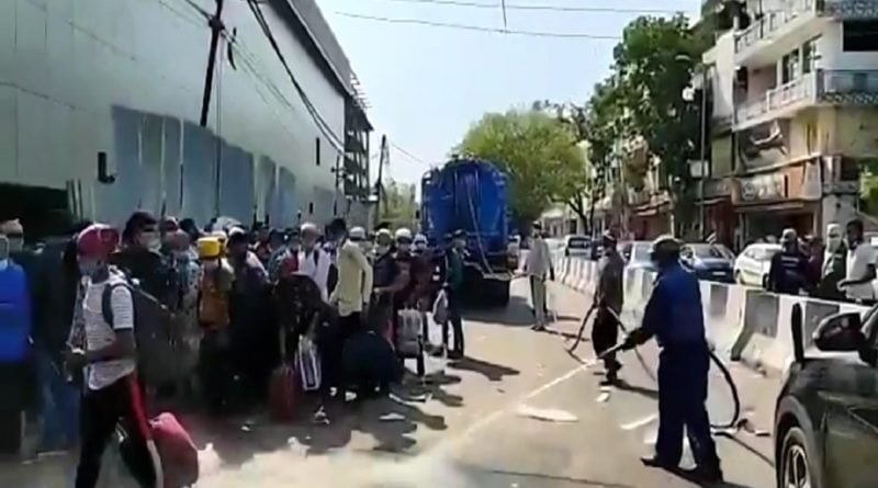 Transient laborers splashed