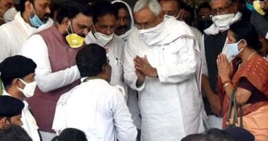 Nitish announces relief of Rs 4 Lakh