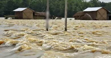 Floods lower in excess of 175 towns