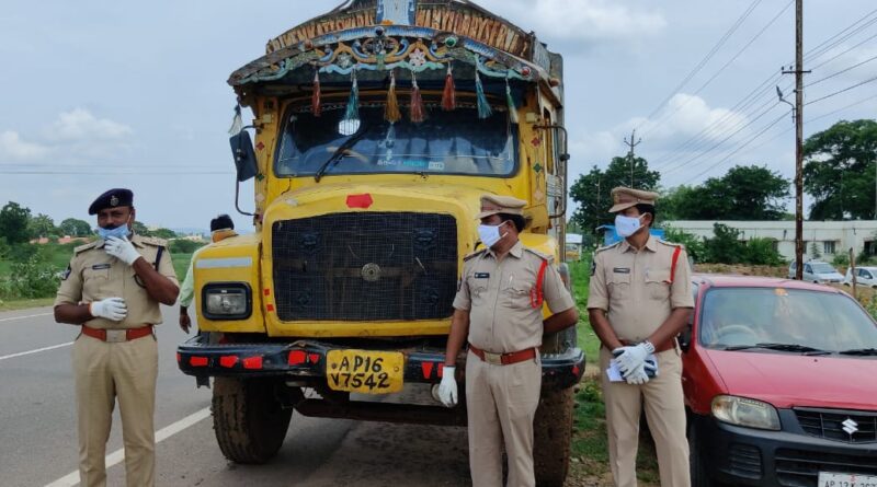 Police Seized illegal Liquor