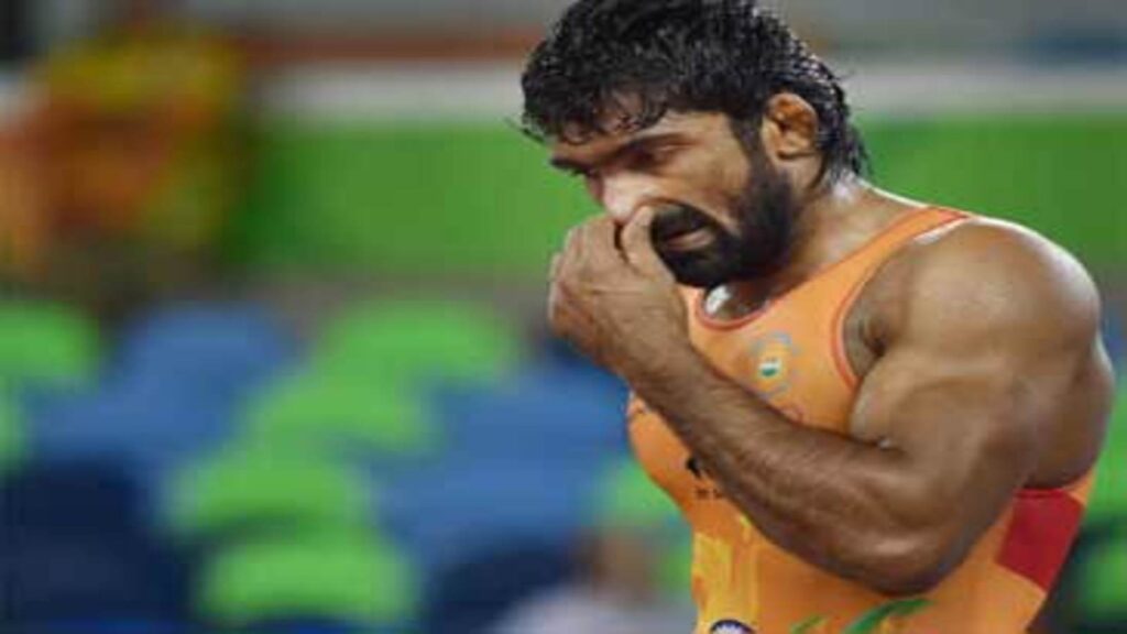Tiger winning medals in