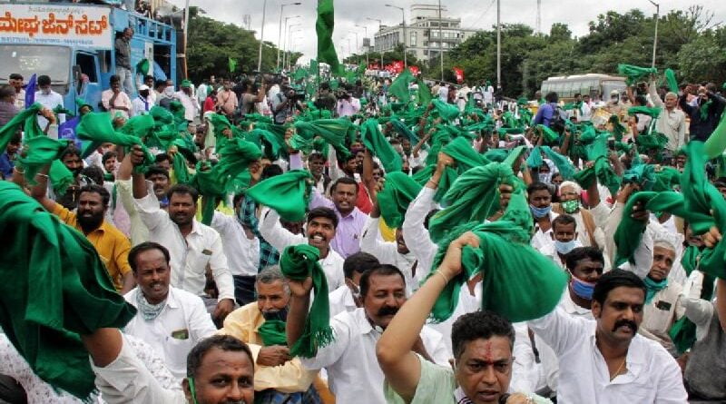 Farmers protest in Hubli