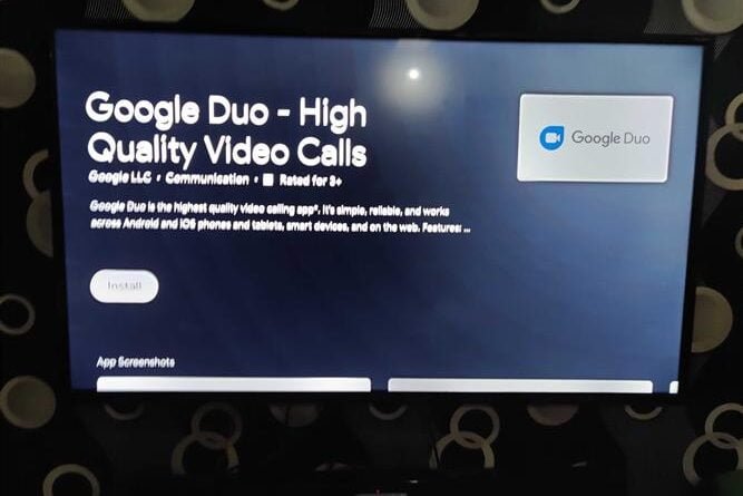 Video calling from TV