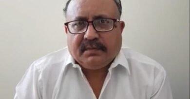 Journalists in contact