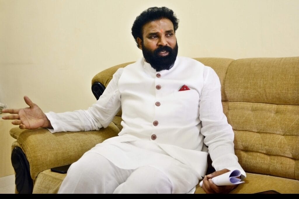 Minister B Sriramulu,