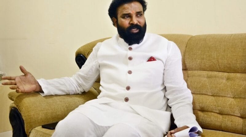 Minister B Sriramulu,