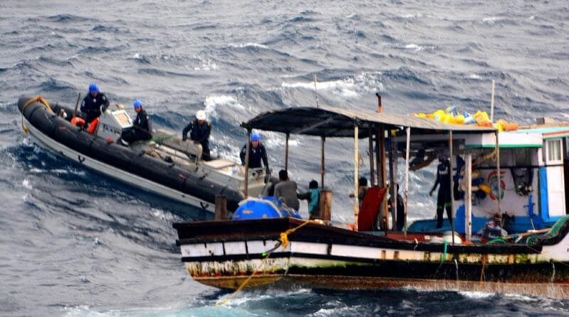 Four fishermen stranded