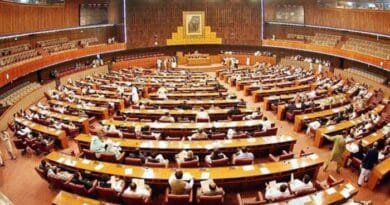 Pakistani parliament postpones