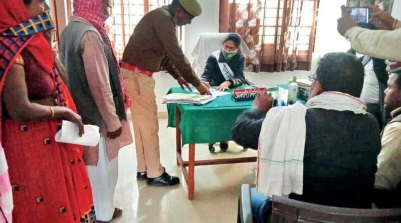 Akanksha challaned her father