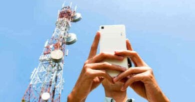 Pakistani mobile phone signal