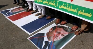 Pakistan Angry With France