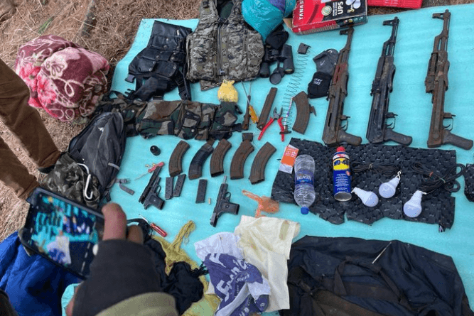 Large quantity of weapons