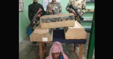 BSF rescued 20 exotic birds
