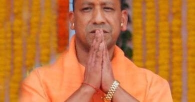 CM Yogi Adityanath gave 50 lakh