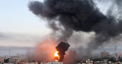 More than 1000 rockets