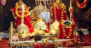 Vaishno Devi's Yatra continues