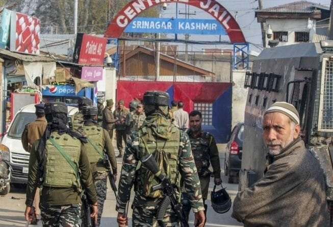 Terrorists attack police team