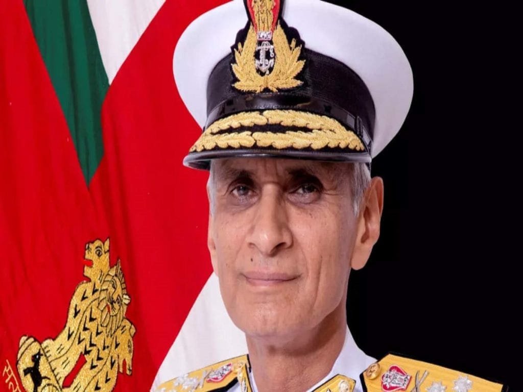 Indian Navy Chief arrives