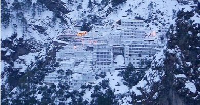 Devotees of Mata Vaishno Devi