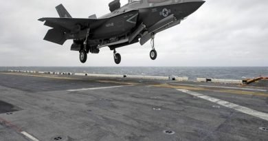 US fighter jet F-35 crashes