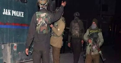 Eight Lashkar-e-Taiba terrorists