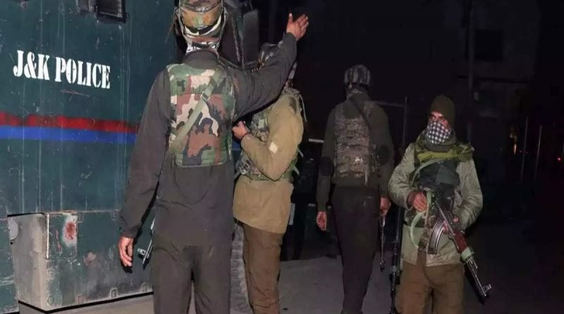 Eight Lashkar-e-Taiba terrorists