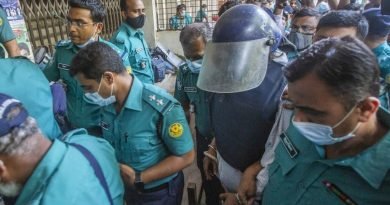 Bangladeshi court sentenced