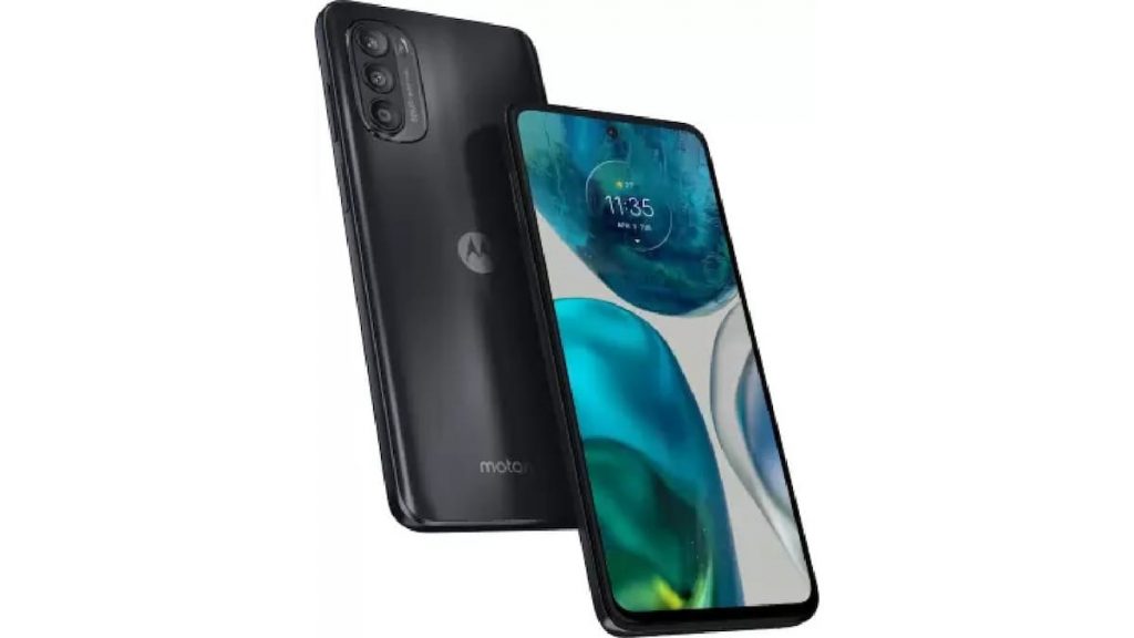 Moto G52's first sale
