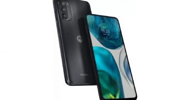 Moto G52's first sale