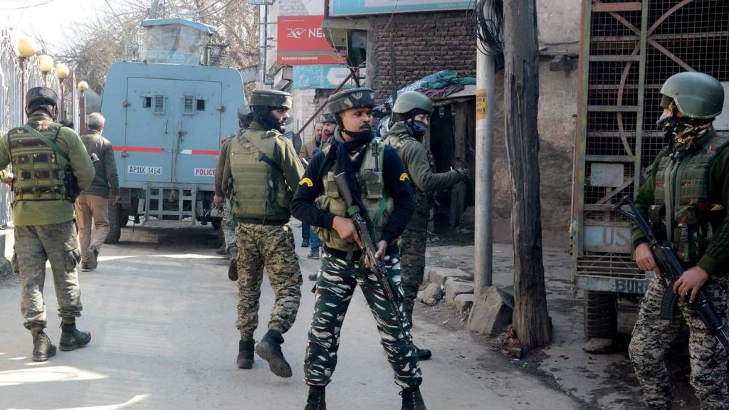 Helper of terrorists arrested