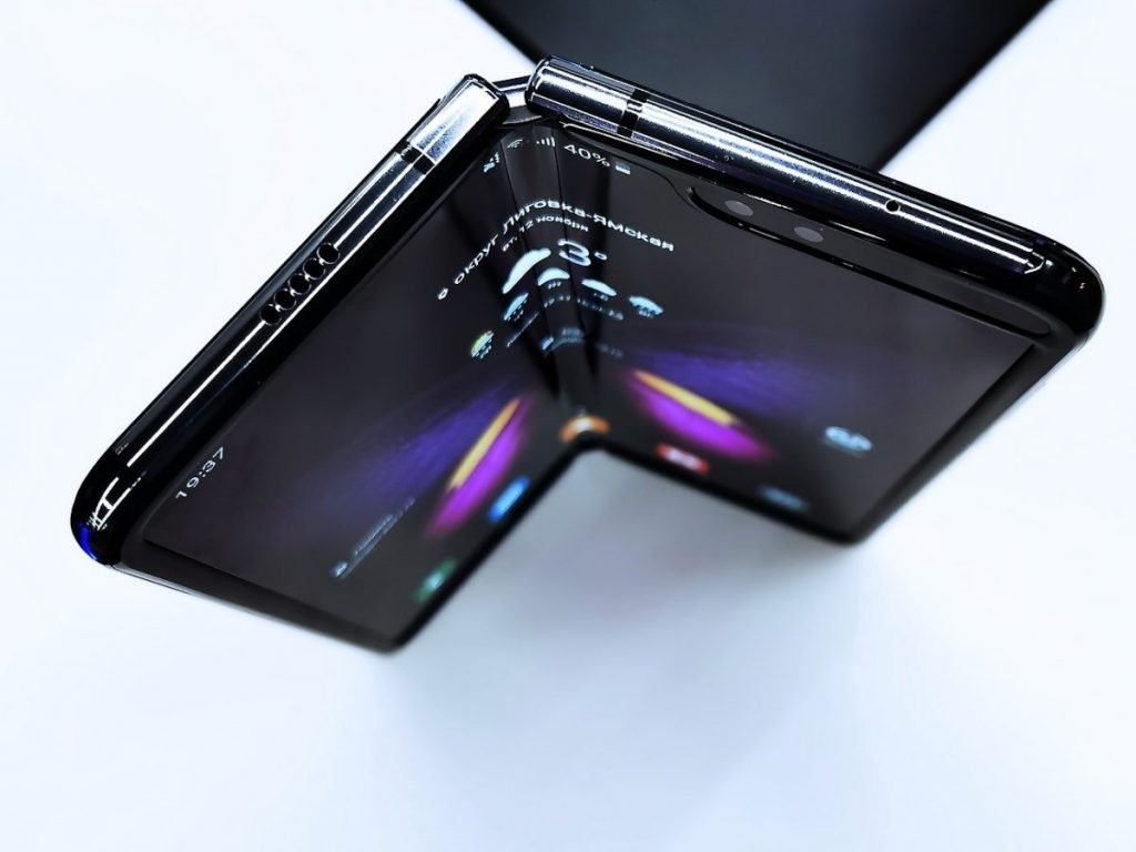 Pre-booking of Samsung's folding phones