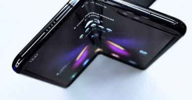 Pre-booking of Samsung's folding phones
