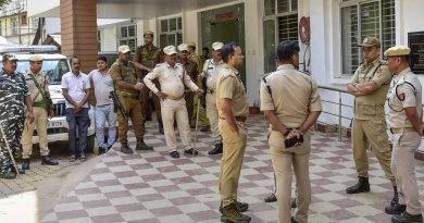 Seventeen Bangladeshi were arrested