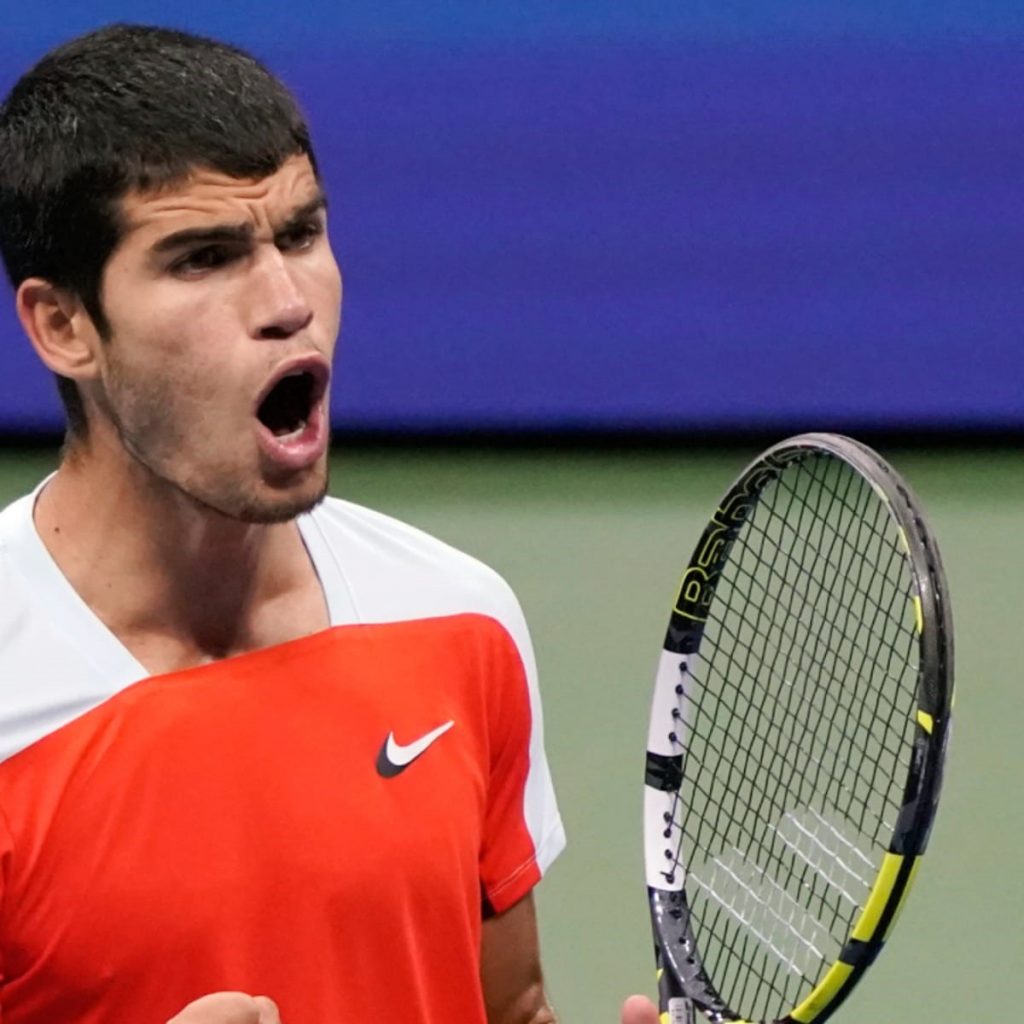 Carlos Alcaraz becomes the youngest