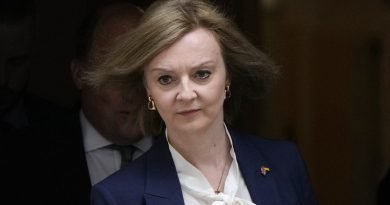 Liz Truss becomes longest