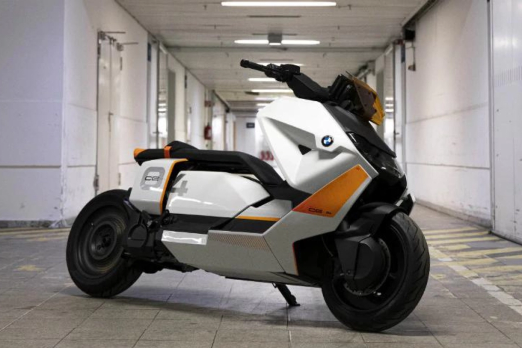 BMW introduced a great electric scooter