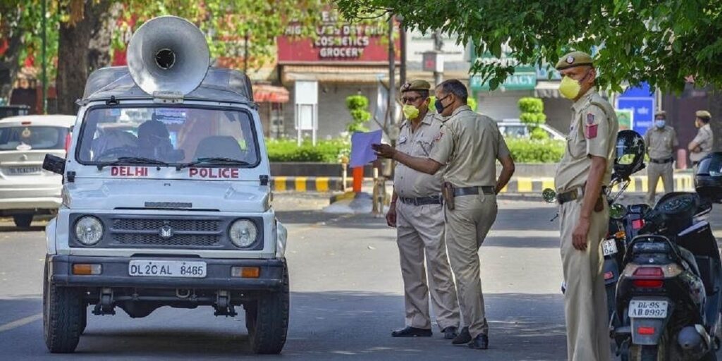 Delhi Crime: Two hand grenades found in the house