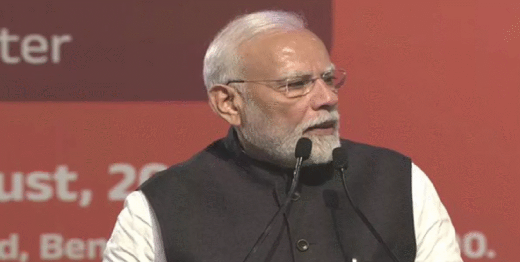 PM Modi in Bengaluru: Vande Bharat Flag-Off, Yellow Line Launch & Operation Sindoor Praise